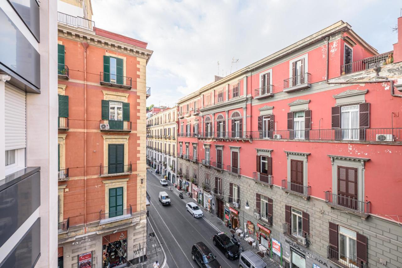 Via Niccolo Tommaseo 4 - 2 * Naples