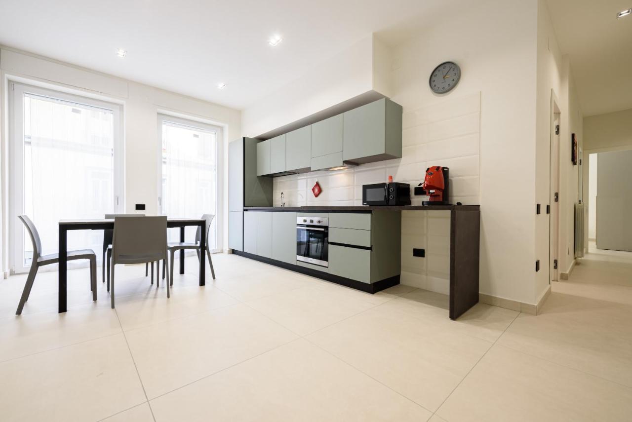 Apartment Via Niccolo Tommaseo 4 - 2 Naples